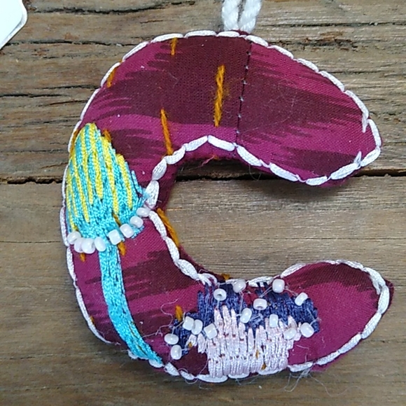 Urban Outfitters 'C' Patchwork Monogram Ornament - Picture 3 of 4